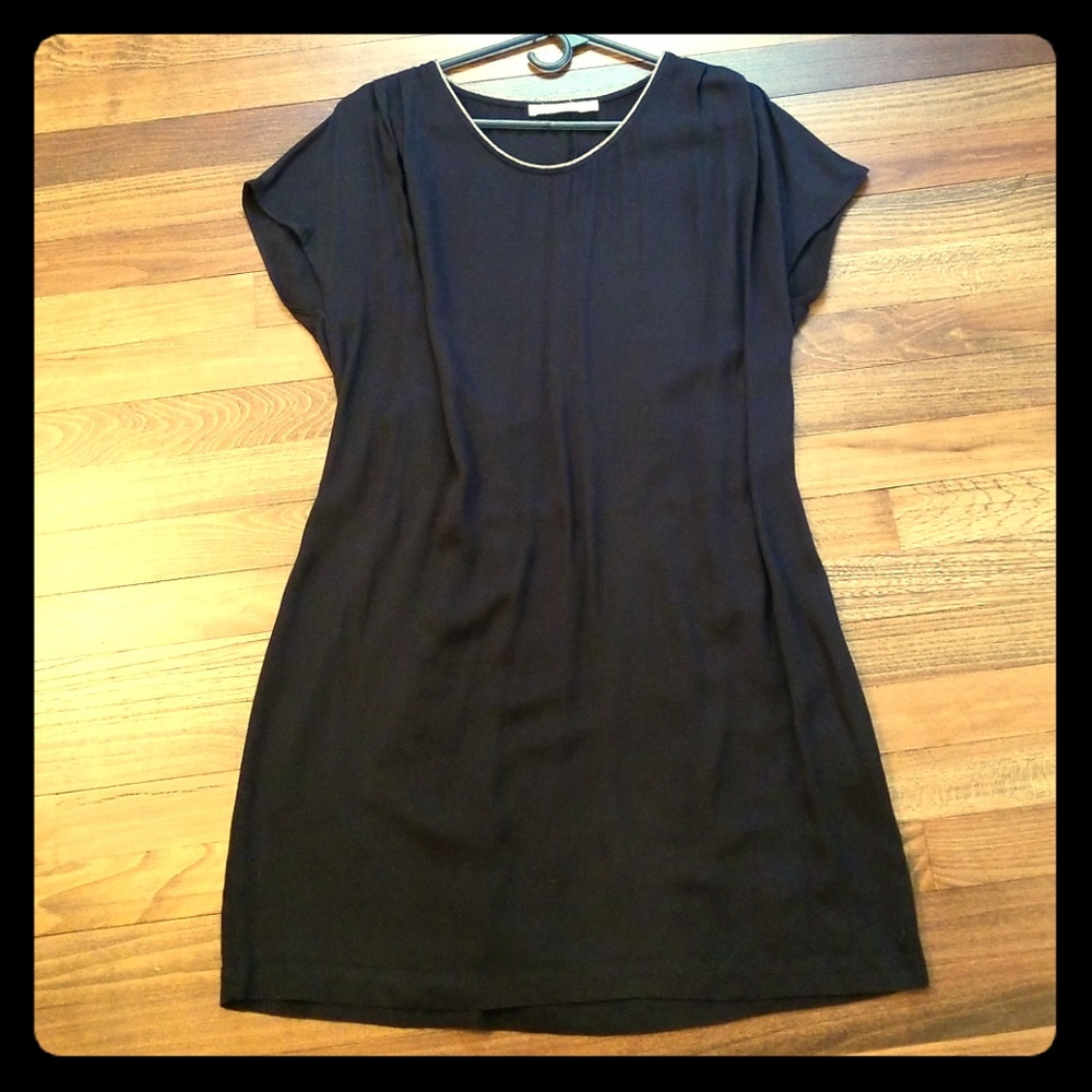 A casual black dress!